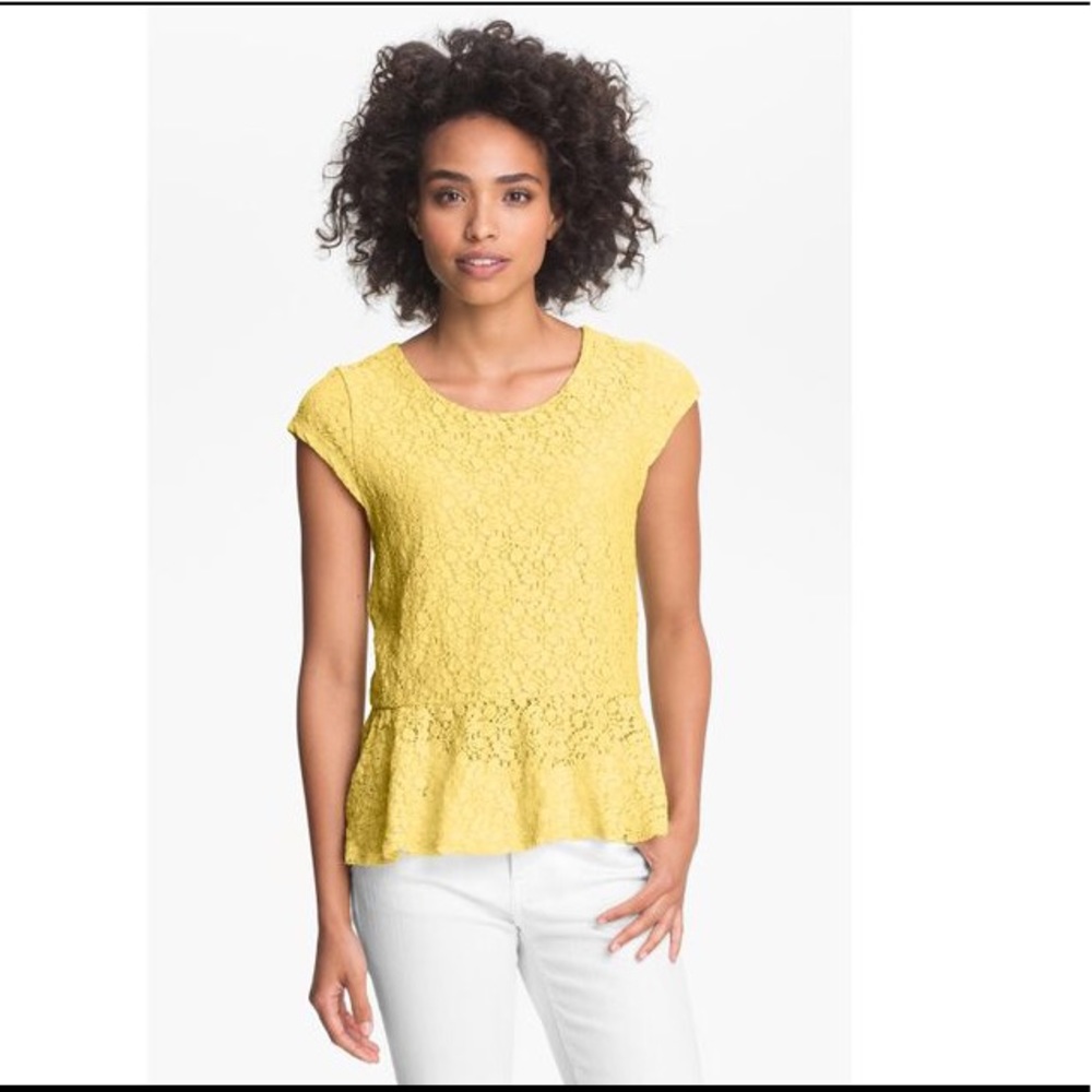 Vince Camuto yellow lace peplum top, xs